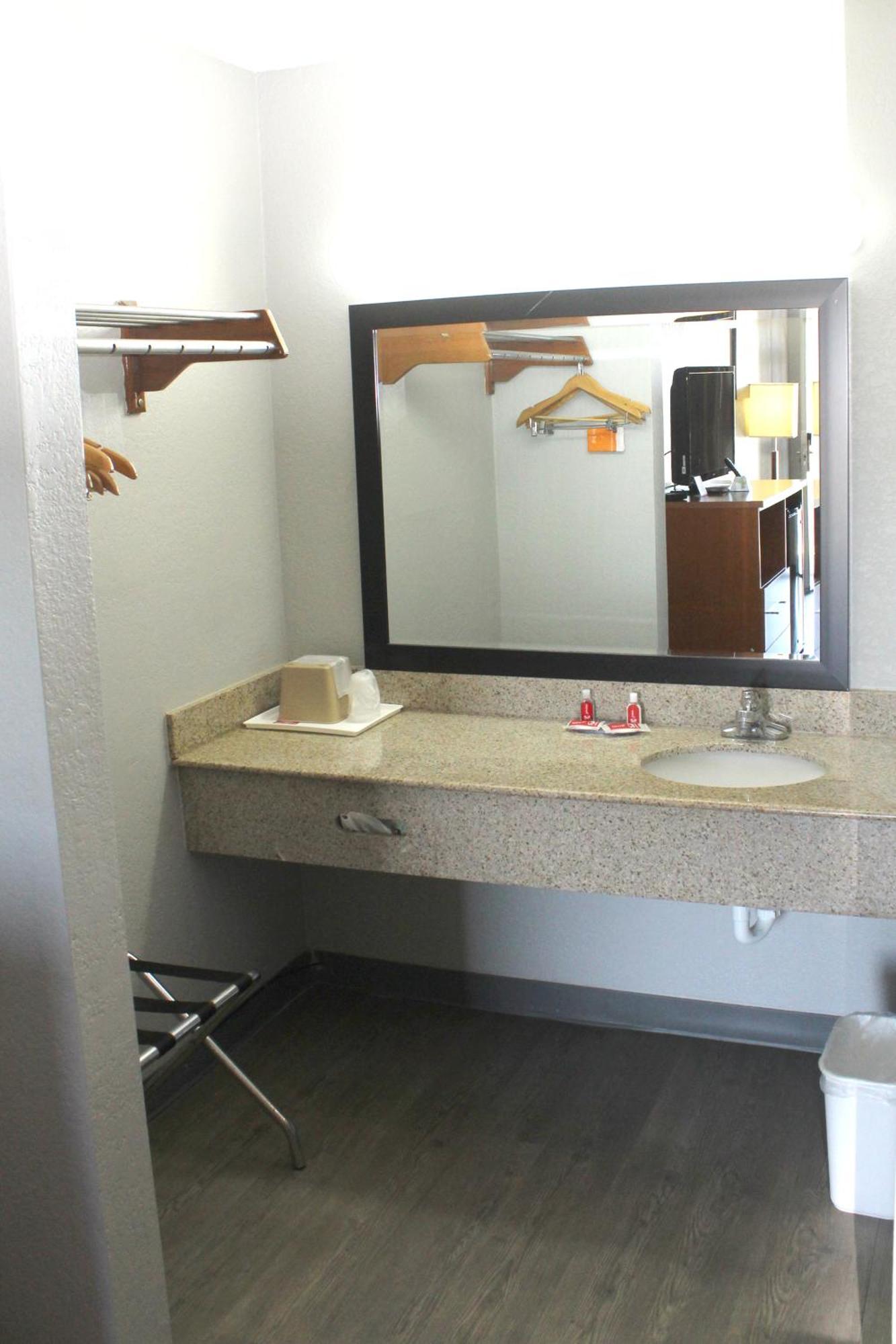 Econo Lodge Franklin Eksteriør billede